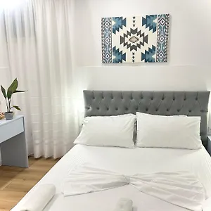 https://tirana-square-hotel.albaniahotels.org