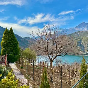 Lakeview Escape Gasthof Koman